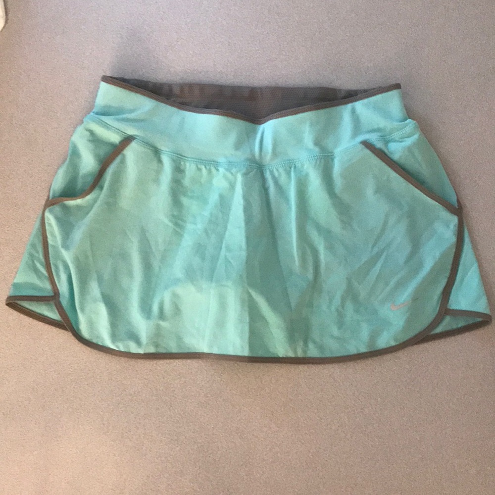 Women’s Nike skirt